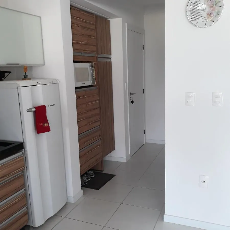 Apartamento com 2 quartos para 5 hóspedes - Recanto do Cardeal - Praia de Bombas-Bombinhas