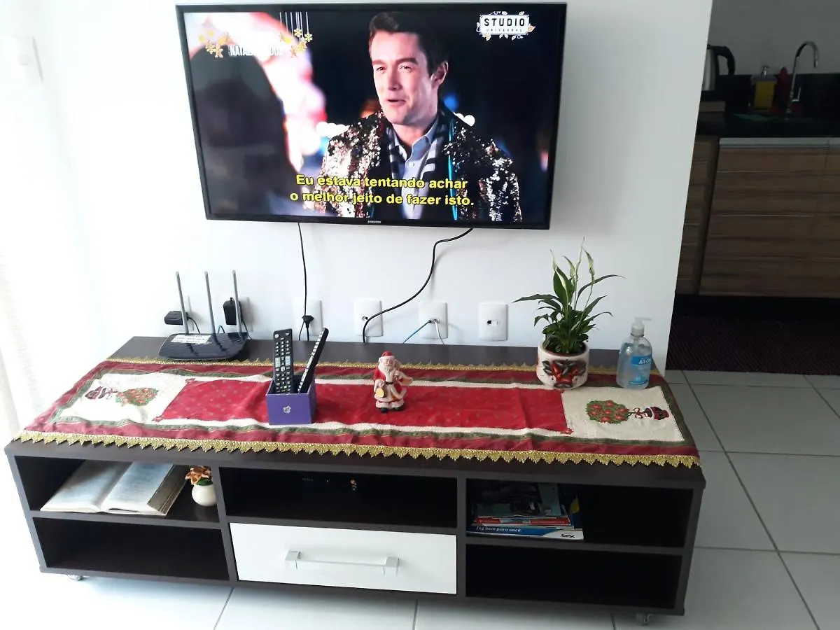 Apartamento com 2 quartos para 5 hóspedes - Recanto do Cardeal - Praia de Bombas-Bombinhas